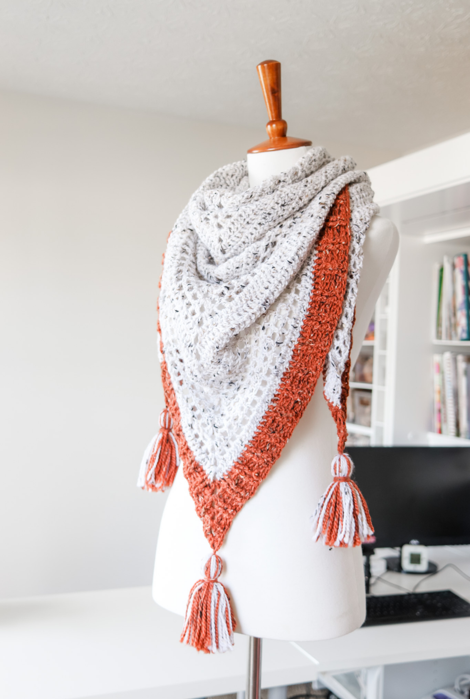 Hayride Triangle Scarf // Crochet PDF Pattern