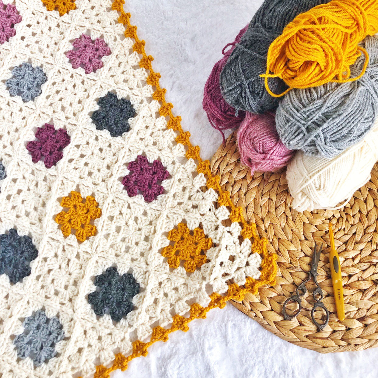 Sweet Granny Baby Blanket // Crochet PDF Pattern