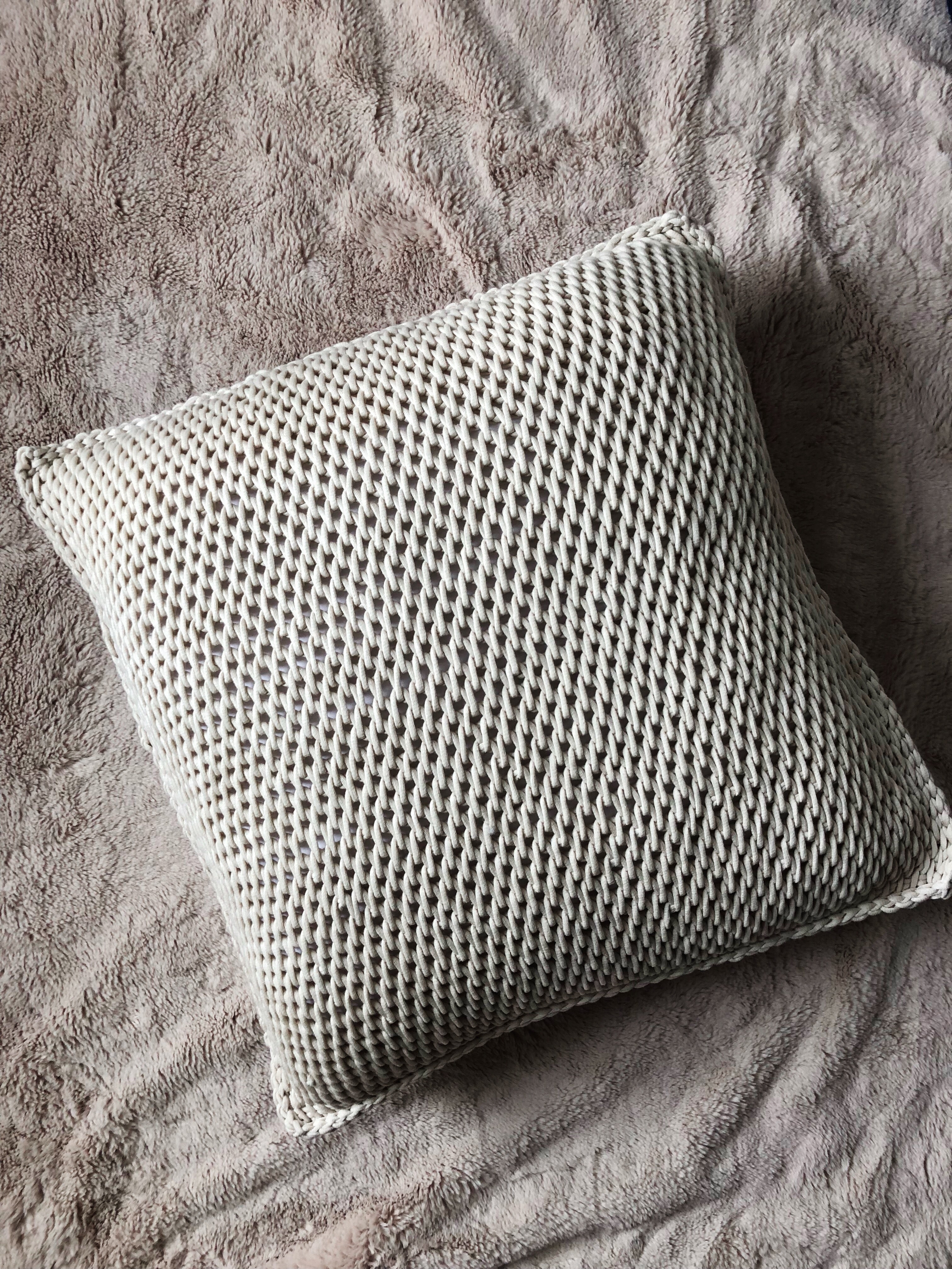 Beach House Throw Pillow // Tunisian Crochet PDF Pattern