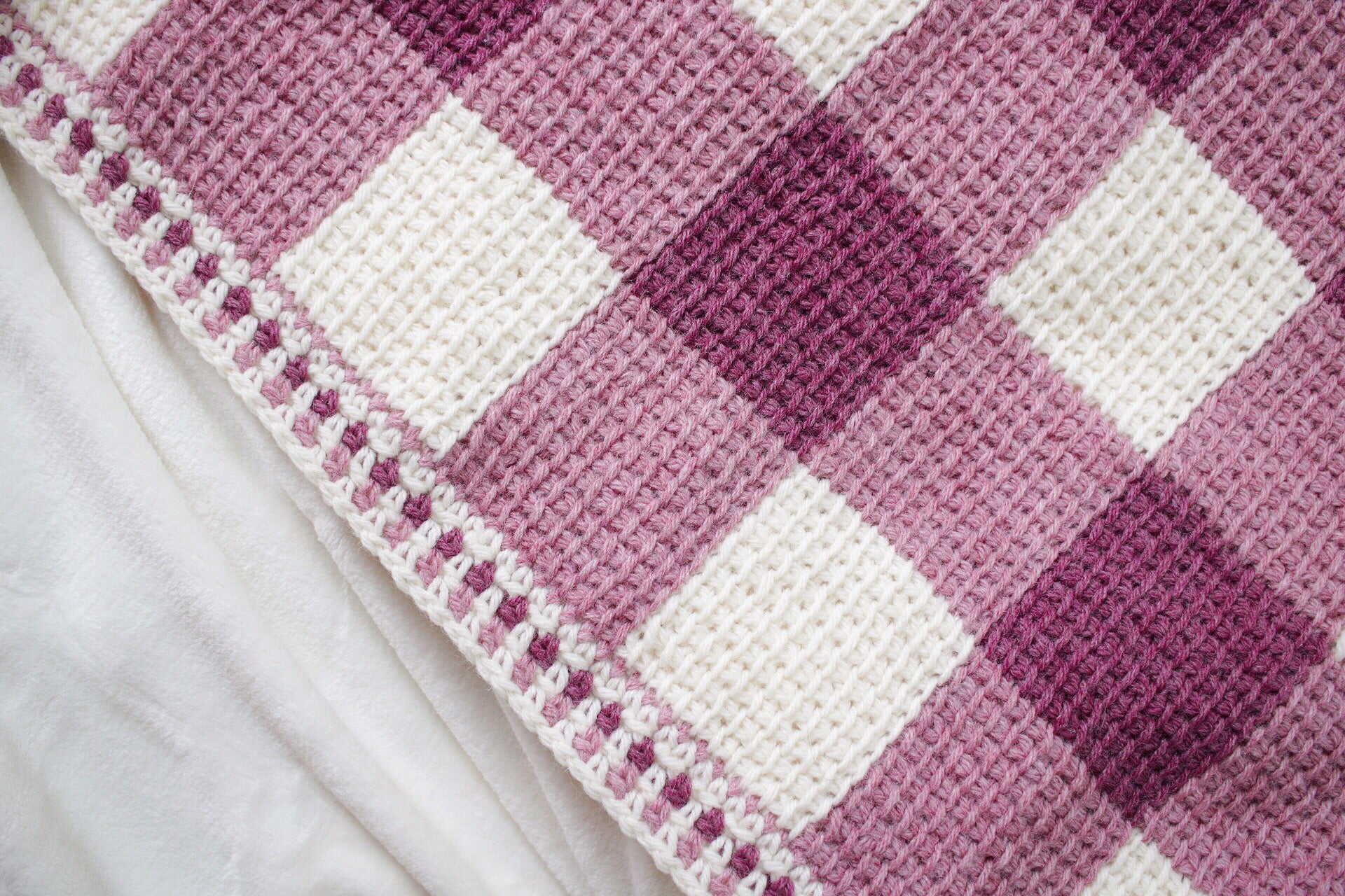 Sweet Gingham Baby Blanket // Tunisian Crochet PDF Pattern