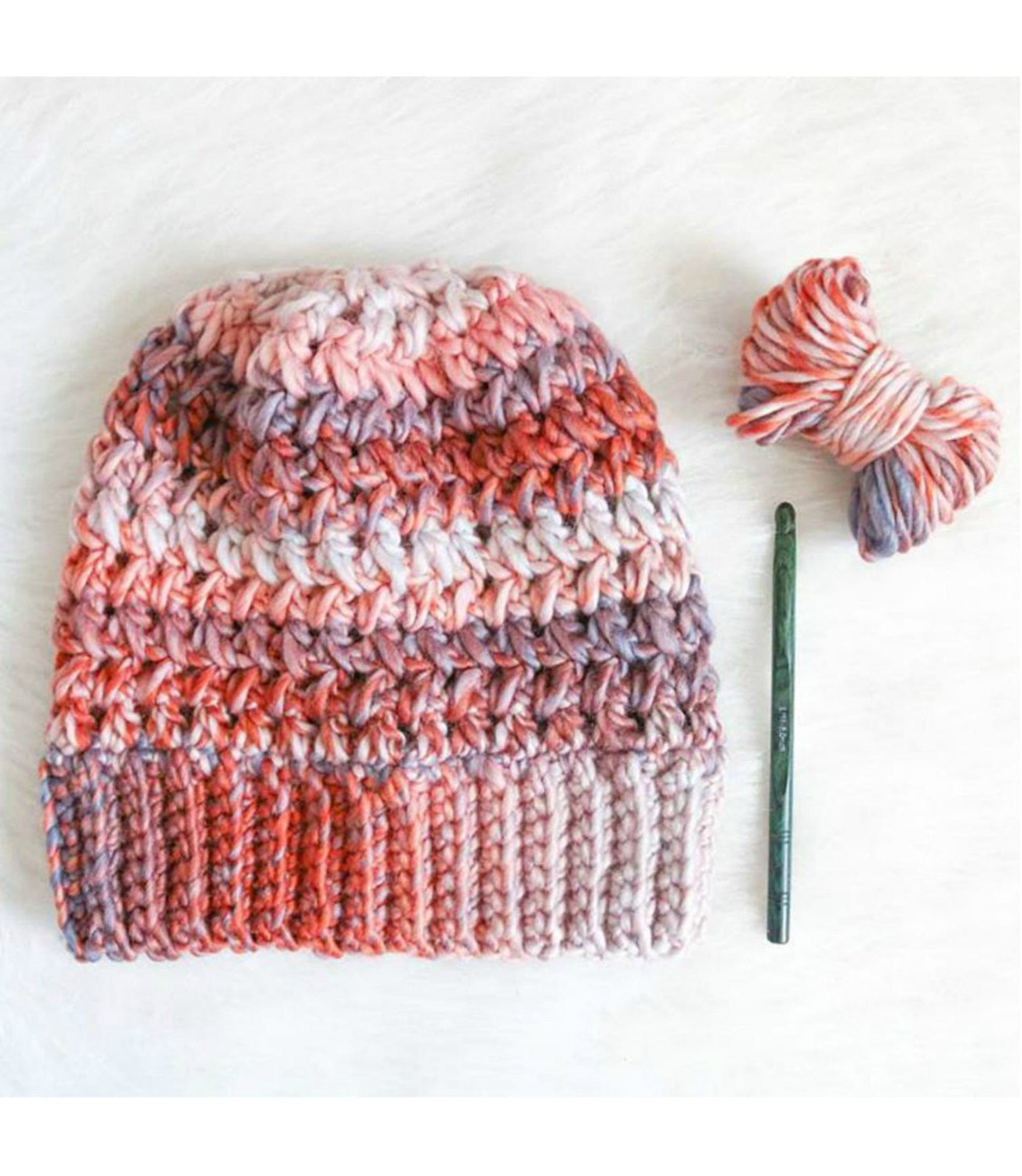 Hedwig Beanie // Crochet PDF Pattern