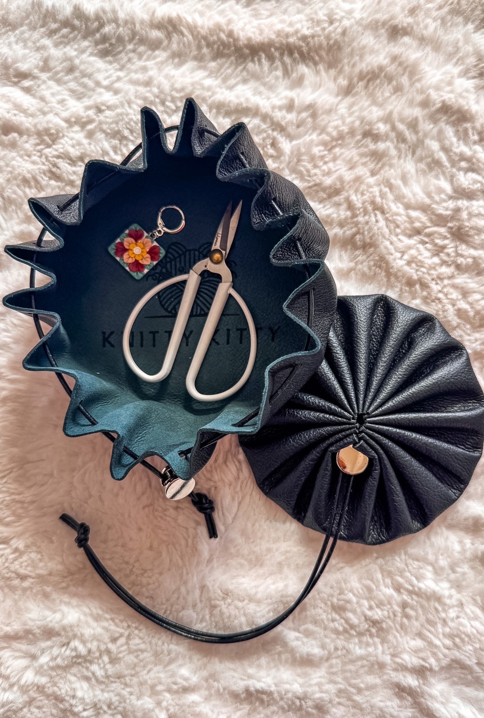 Bee Still Notions Pouch