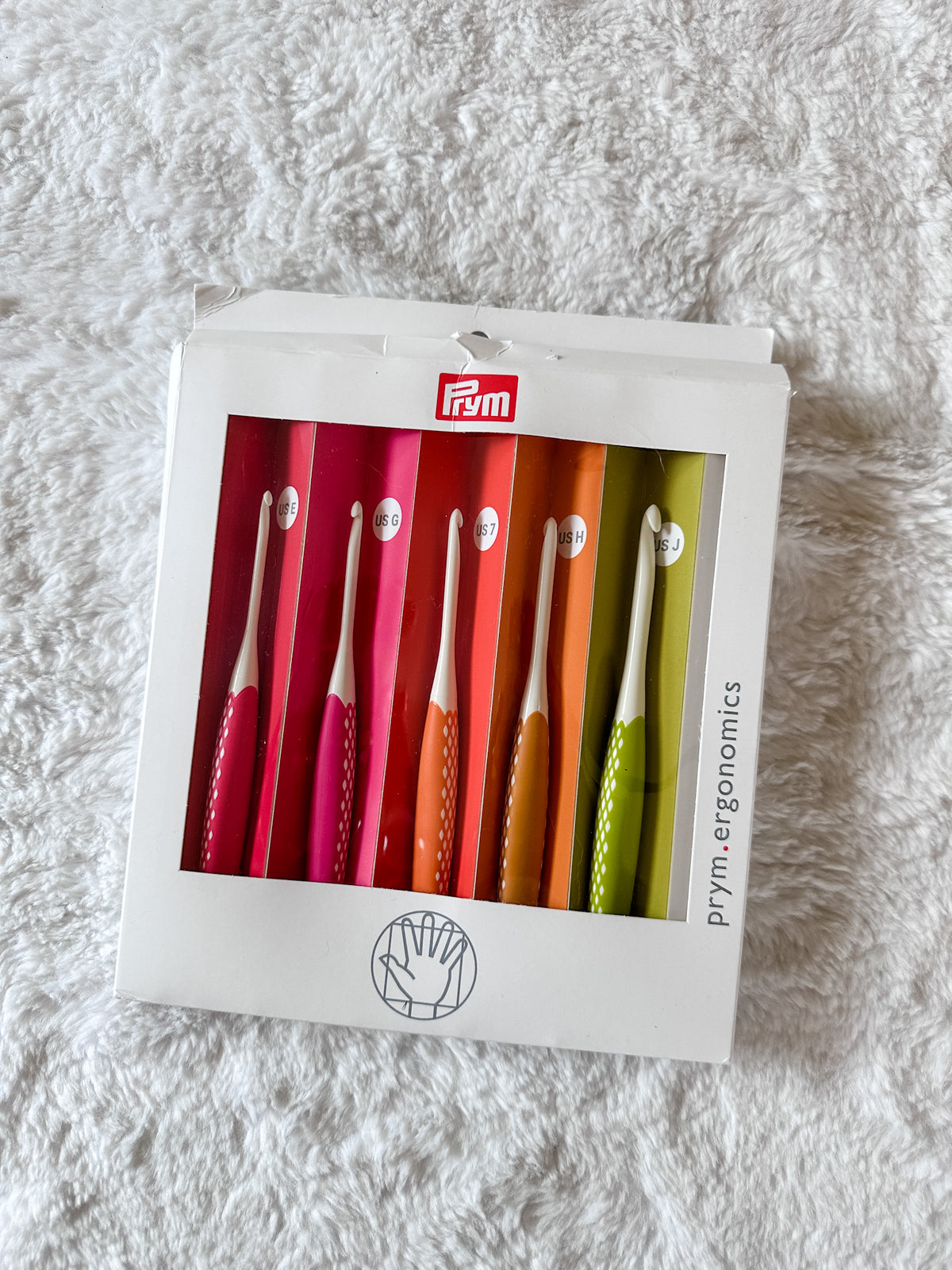 Lot 122 - Prym Ergonomic Hooks — TL Yarn Crafts