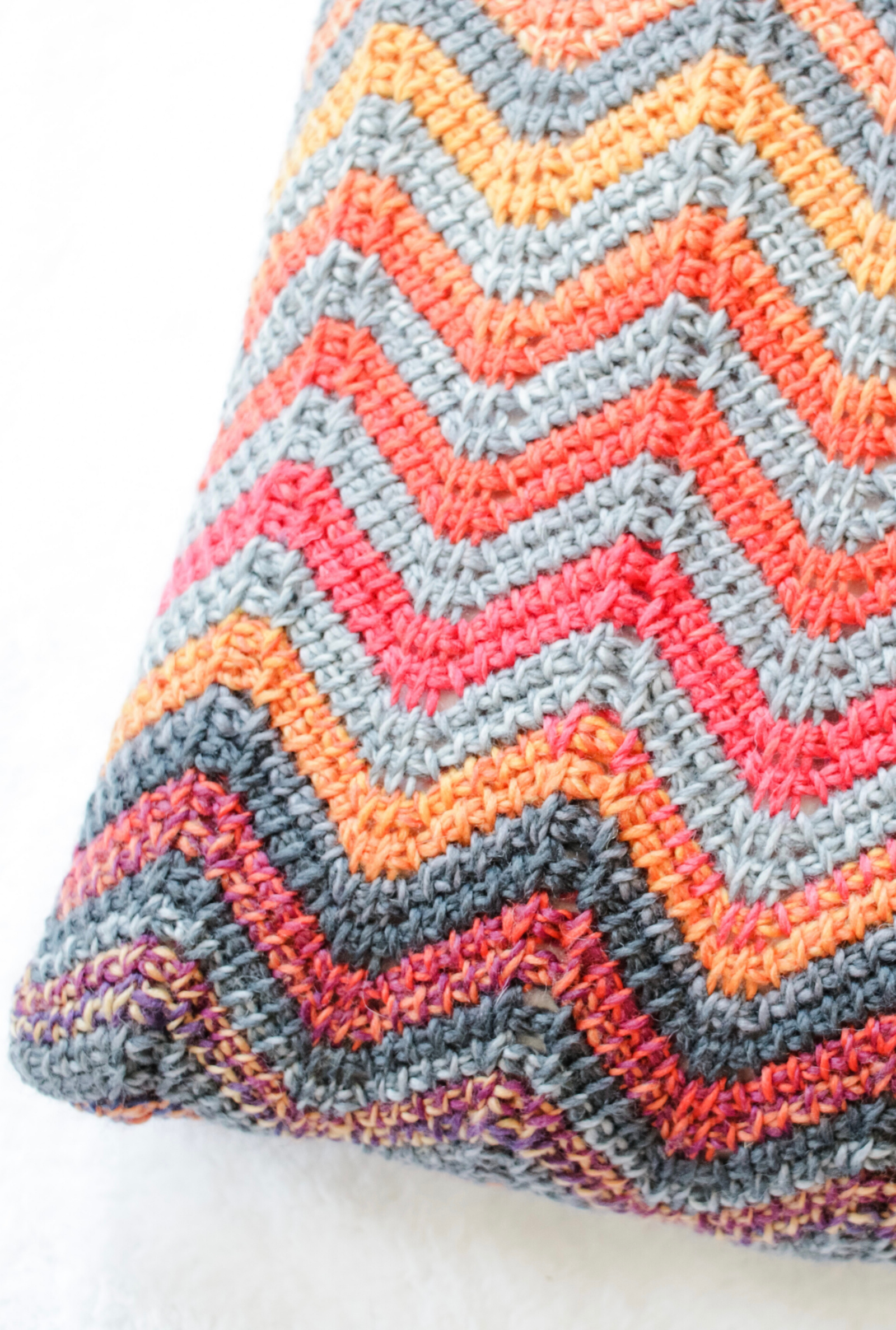 Easy Ripple Pillow // Tunisian Crochet PDF Pattern