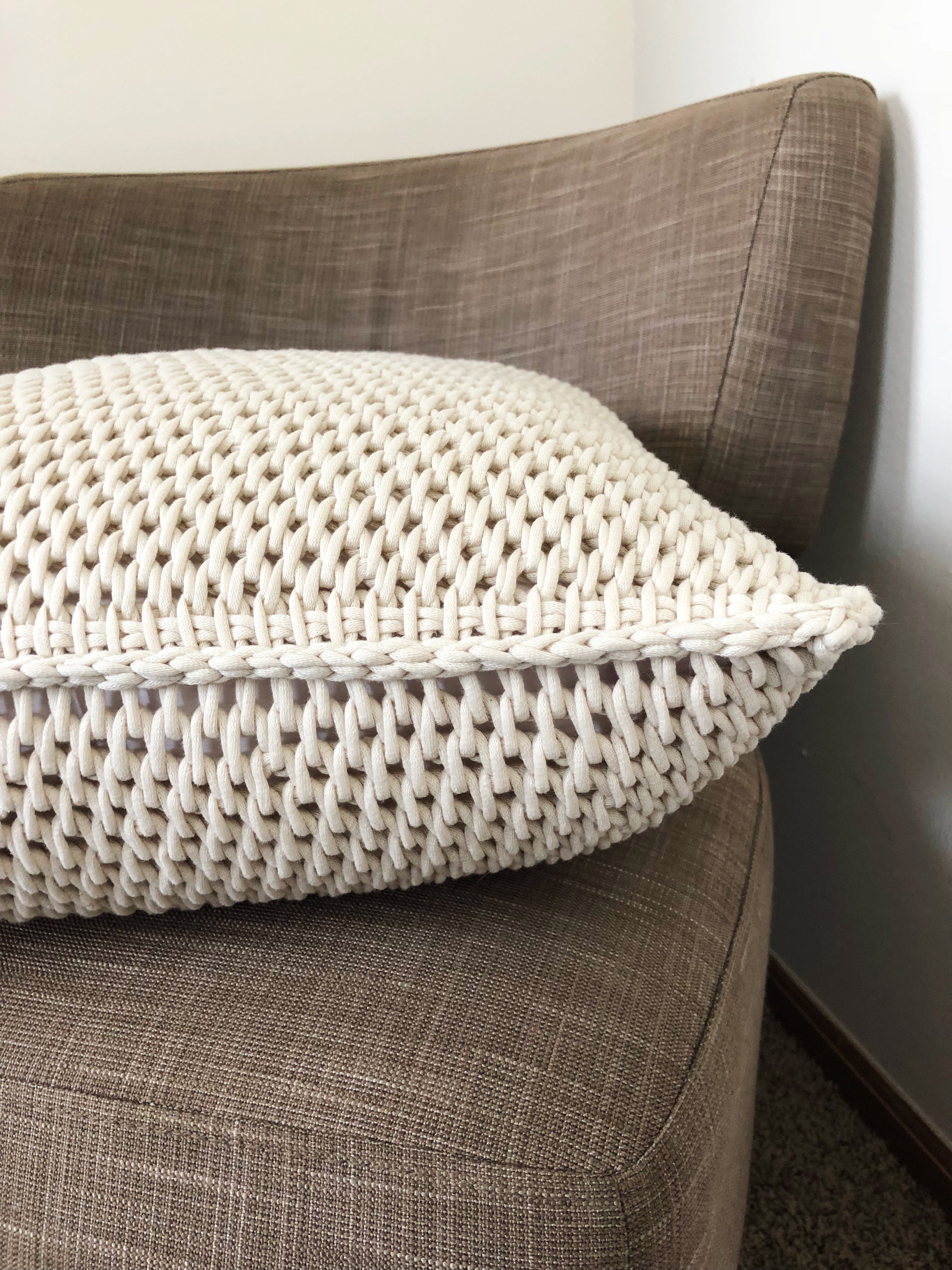 Beach House Throw Pillow // Tunisian Crochet PDF Pattern